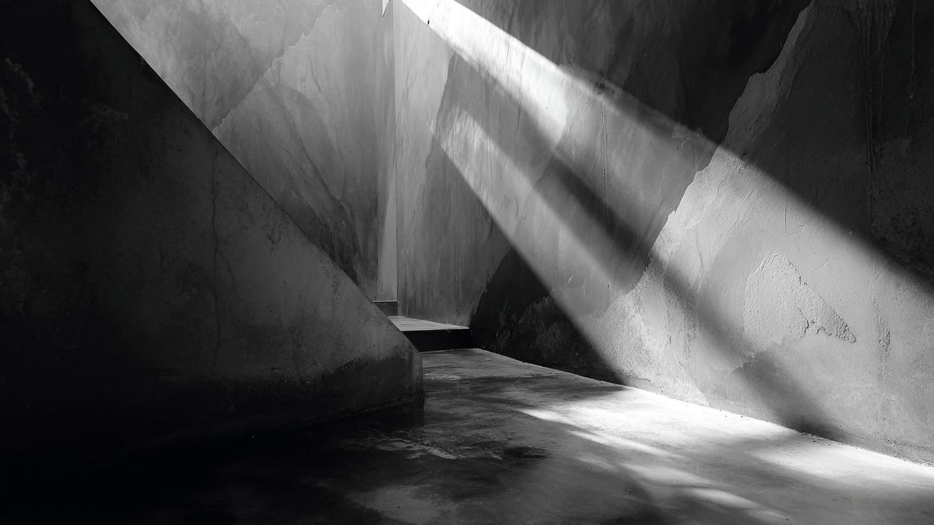 Shadow AI: Abstract visualization of hidden AI usage in companies